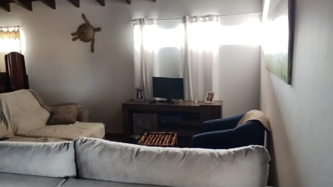 Foto 3 de Casa com 4 quartos à venda, 170m2 em Tremembe - SP