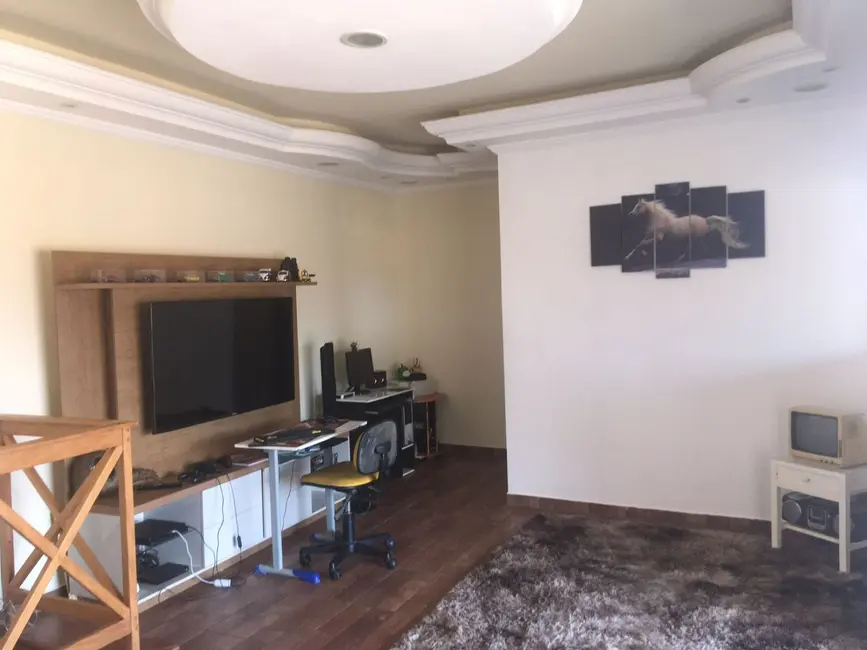 Foto 8 de Casa com 2 quartos à venda, 195m2 em Conjunto Residencial Araretama, Pindamonhangaba - SP