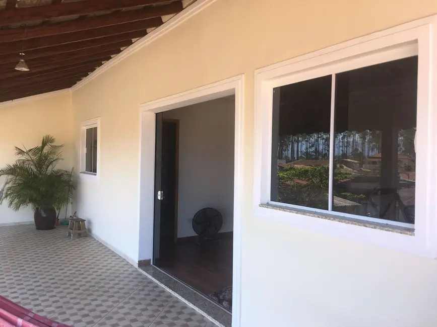 Foto 7 de Casa com 2 quartos à venda, 195m2 em Conjunto Residencial Araretama, Pindamonhangaba - SP