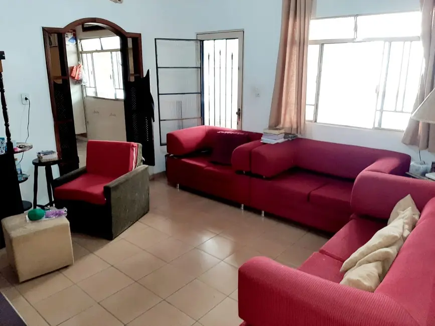 Foto 2 de Casa com 3 quartos à venda, 110m2 em Aparecida - SP