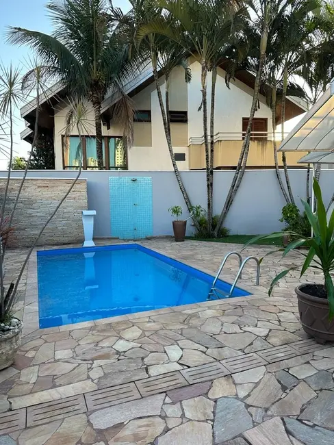 Foto 6 de Sobrado com 4 quartos à venda, 320m2 em Taubate - SP