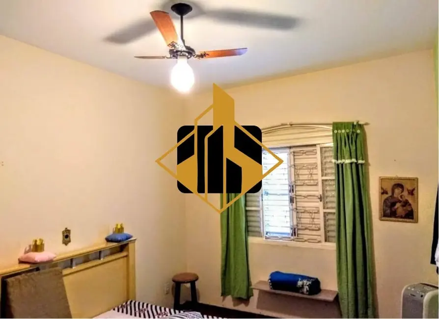 Sobrado com 5 quartos à venda, 224m2 em Aparecida - SP - imagem 5 Foto 5 de Sobrado com 5 quartos à venda, 224m2 em Aparecida - SP