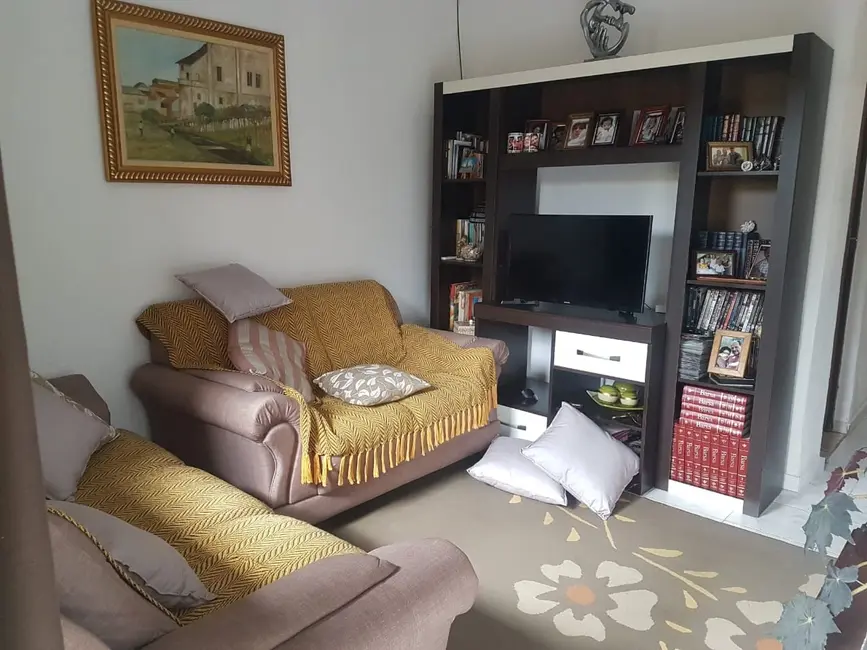 Foto 2 de Casa com 3 quartos à venda, 100m2 em Potim - SP