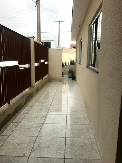 Foto 2 de Casa com 3 quartos à venda, 130m2 em Pindamonhangaba - SP