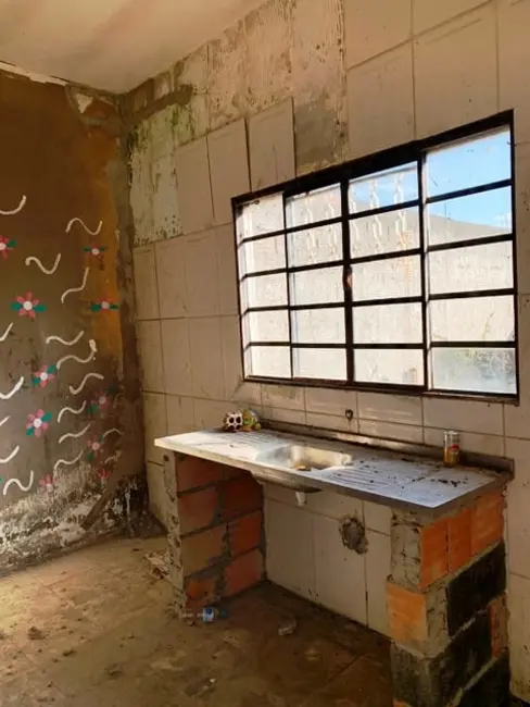 Foto 8 de Casa com 2 quartos à venda, 70m2 em Pindamonhangaba - SP