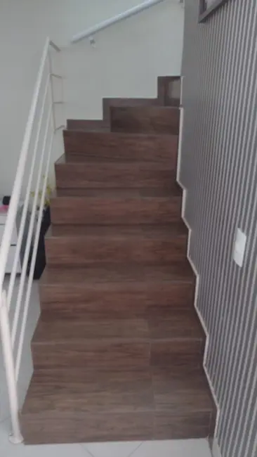 Foto 2 de Sobrado com 3 quartos à venda, 120m2 em Esplanada Independência, Taubate - SP