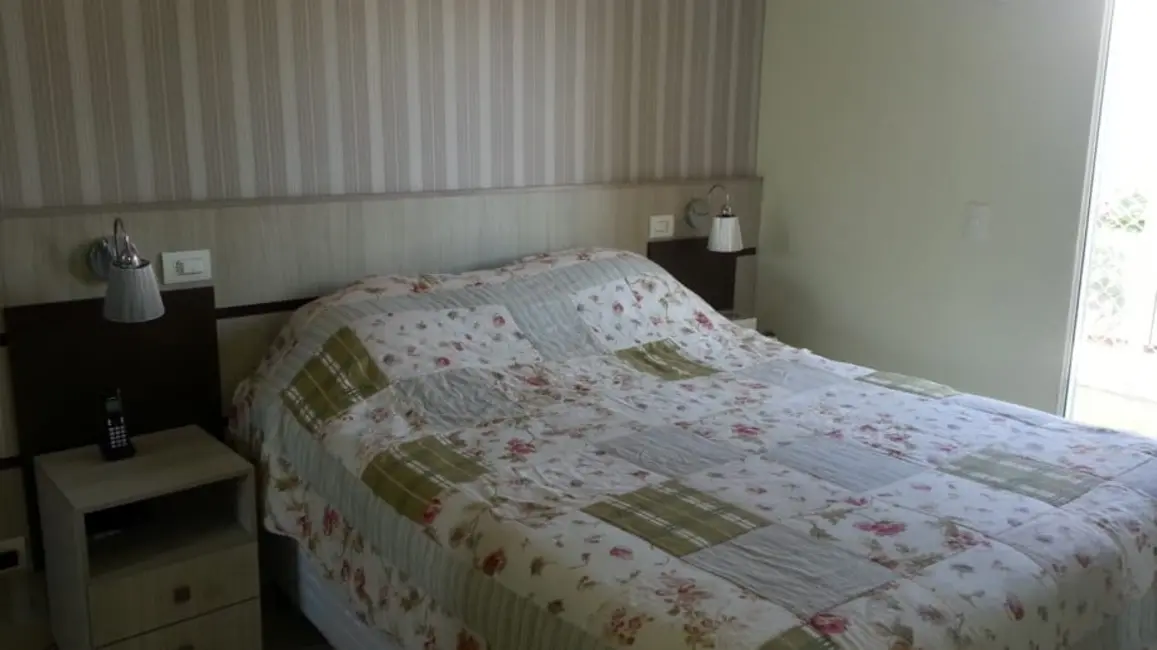 Foto 9 de Sobrado com 3 quartos à venda, 120m2 em Esplanada Independência, Taubate - SP