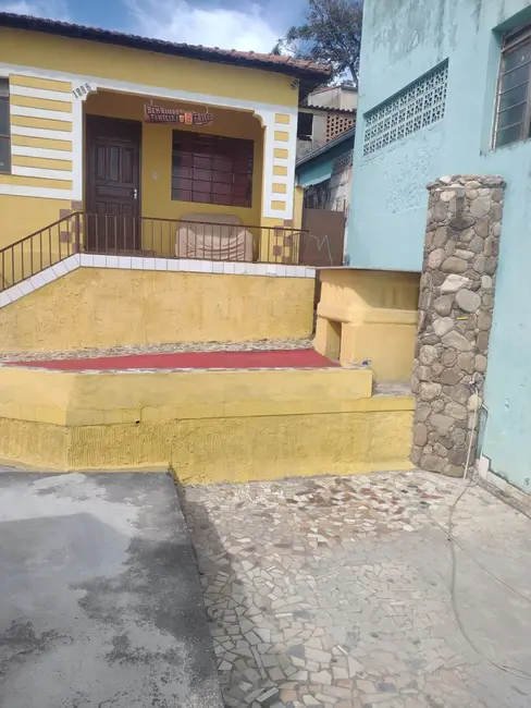 Sobrado com 3 quartos à venda e para alugar, 210m2 em Aparecida - SP - imagem 5 Foto 5 de Sobrado com 3 quartos à venda e para alugar, 210m2 em Aparecida - SP