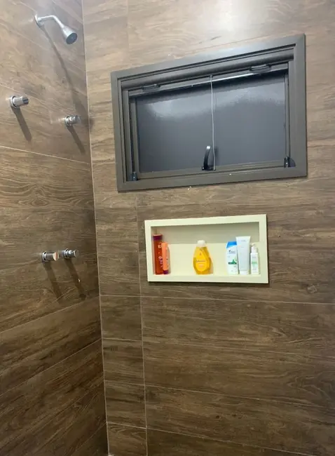 Foto 2 de Casa com 2 quartos à venda, 110m2 em Pindamonhangaba - SP