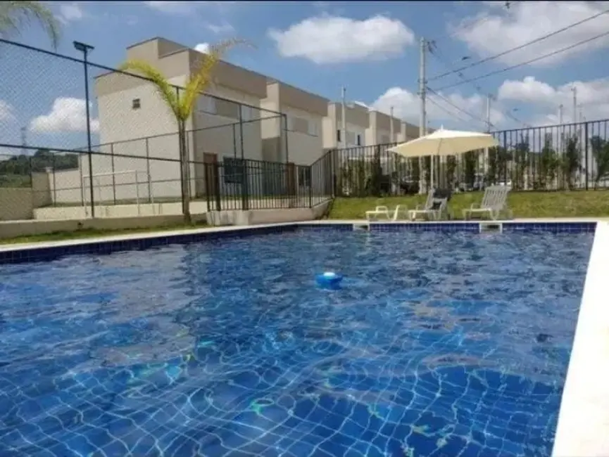 Foto 5 de Casa de Condomínio com 3 quartos à venda, 93m2 em Piracangaguá, Taubate - SP