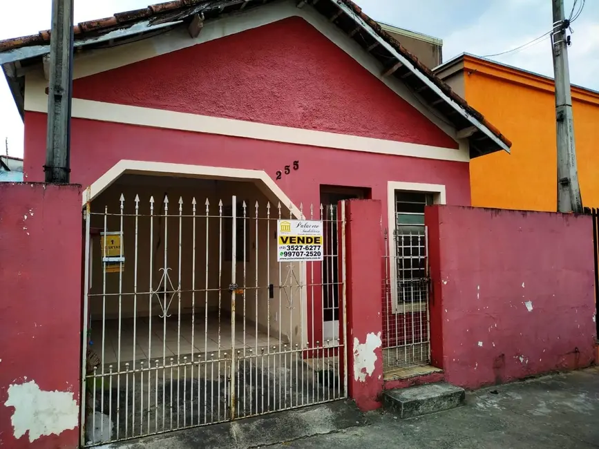 Foto 1 de Casa com 2 quartos à venda, 80m2 em Centro, Pindamonhangaba - SP