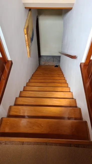 Foto 3 de Sobrado com 4 quartos à venda, 240m2 em Crispim, Pindamonhangaba - SP