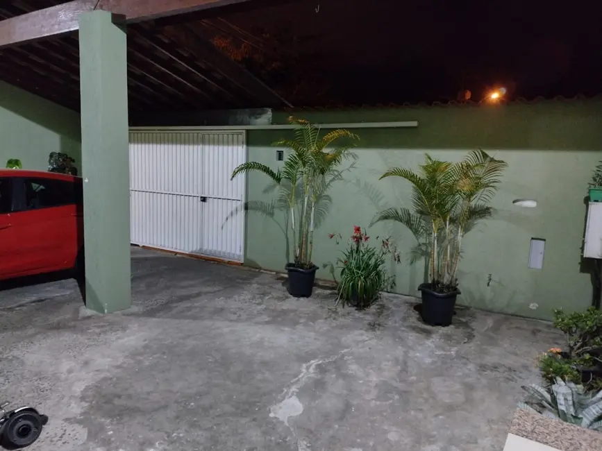 Foto 2 de Casa com 3 quartos à venda em Residencial Arco-Íris, Pindamonhangaba - SP