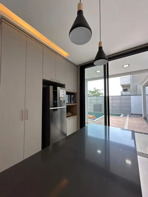 Foto 8 de Casa de Condomínio com 3 quartos à venda, 245m2 em Mombaça, Pindamonhangaba - SP