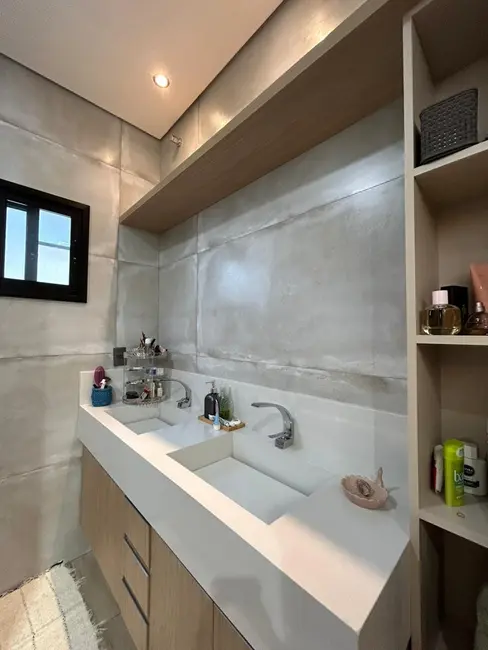 Foto 5 de Casa de Condomínio com 3 quartos à venda, 245m2 em Mombaça, Pindamonhangaba - SP