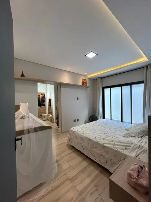 Foto 4 de Casa de Condomínio com 3 quartos à venda, 245m2 em Mombaça, Pindamonhangaba - SP