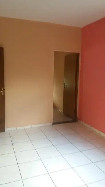 Foto 2 de Casa com 2 quartos à venda, 100m2 em Residencial Ouro Verde, Pindamonhangaba - SP