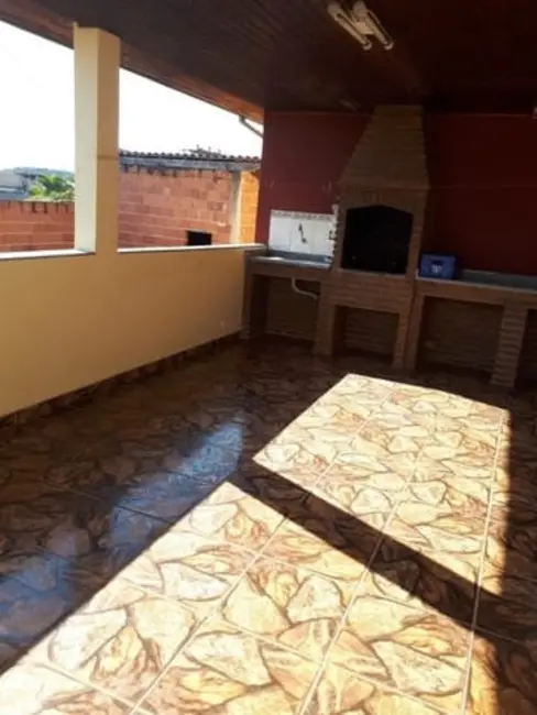 Foto 2 de Sobrado com 4 quartos à venda, 185m2 em Residencial Maricá, Pindamonhangaba - SP