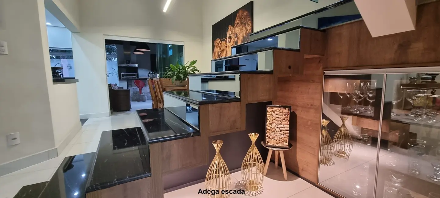 Foto 9 de Casa de Condomínio com 4 quartos à venda, 360m2 em Pindamonhangaba - SP