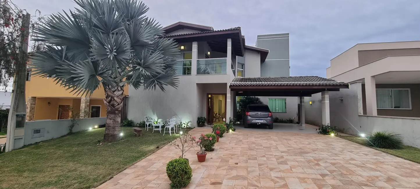 Foto 1 de Casa de Condomínio com 4 quartos à venda, 360m2 em Pindamonhangaba - SP