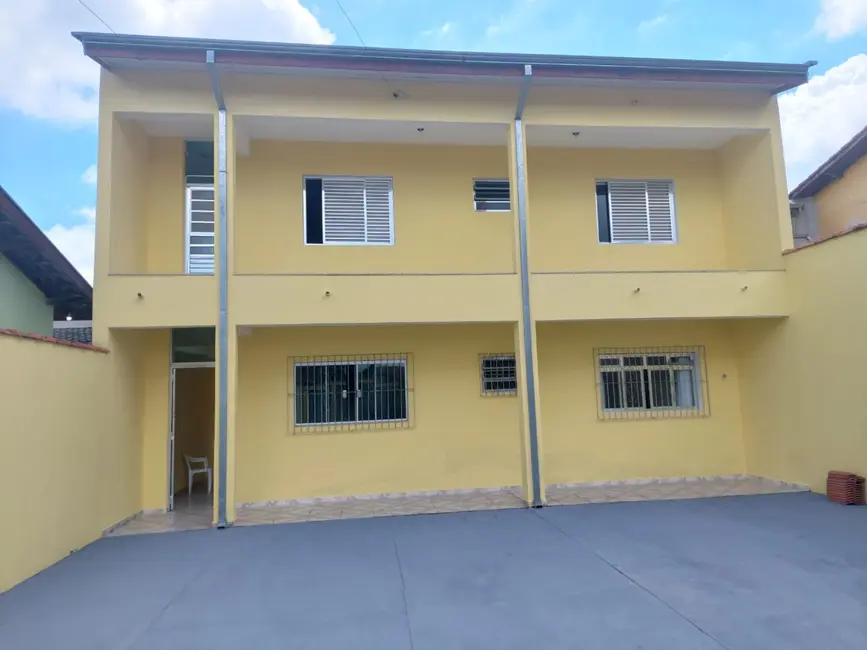 Foto 2 de Casa com 3 quartos à venda, 162m2 em Pindamonhangaba - SP