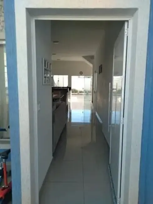 Foto 2 de Casa de Condomínio com 5 quartos à venda, 198m2 em Residencial Maricá, Pindamonhangaba - SP