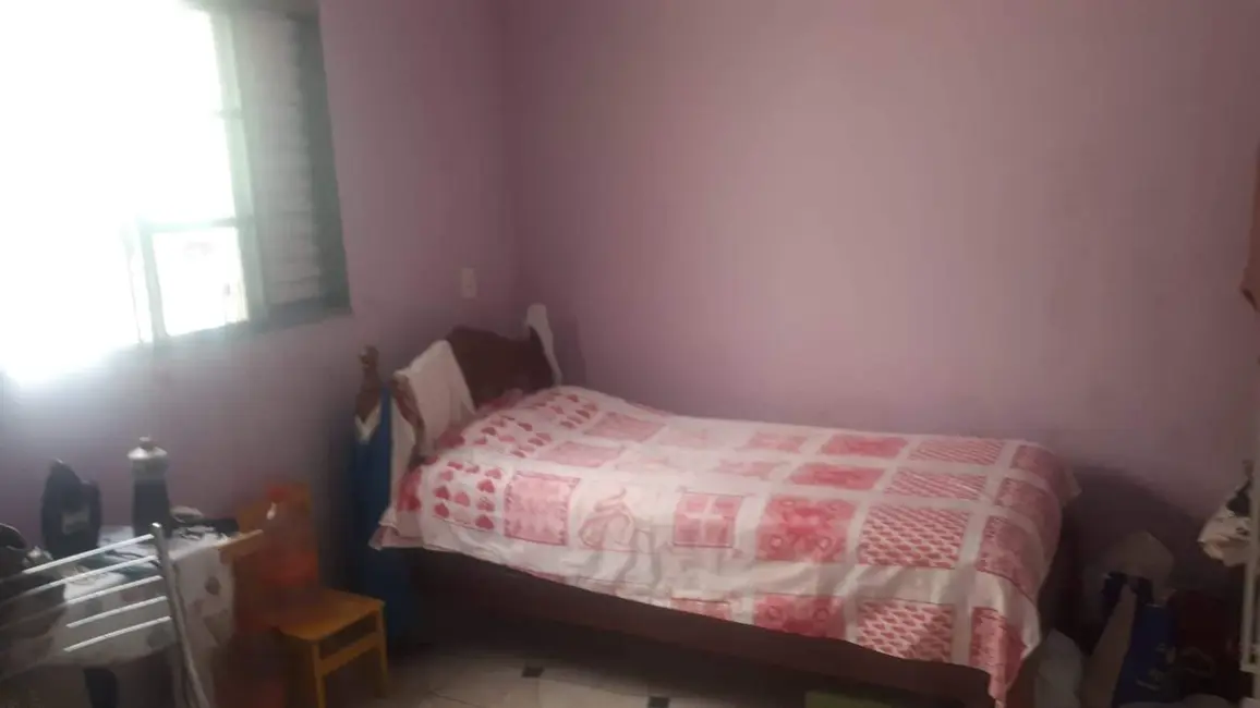 Foto 2 de Casa com 2 quartos à venda, 65m2 em Pindamonhangaba - SP