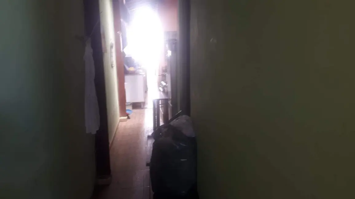 Casa com 2 quartos à venda, 65m2 em Pindamonhangaba - SP - imagem 4 Foto 4 de Casa com 2 quartos à venda, 65m2 em Pindamonhangaba - SP