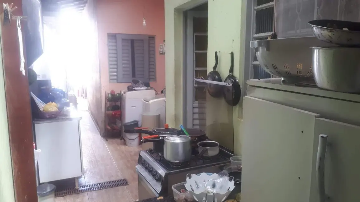 Foto 6 de Casa com 2 quartos à venda, 65m2 em Pindamonhangaba - SP