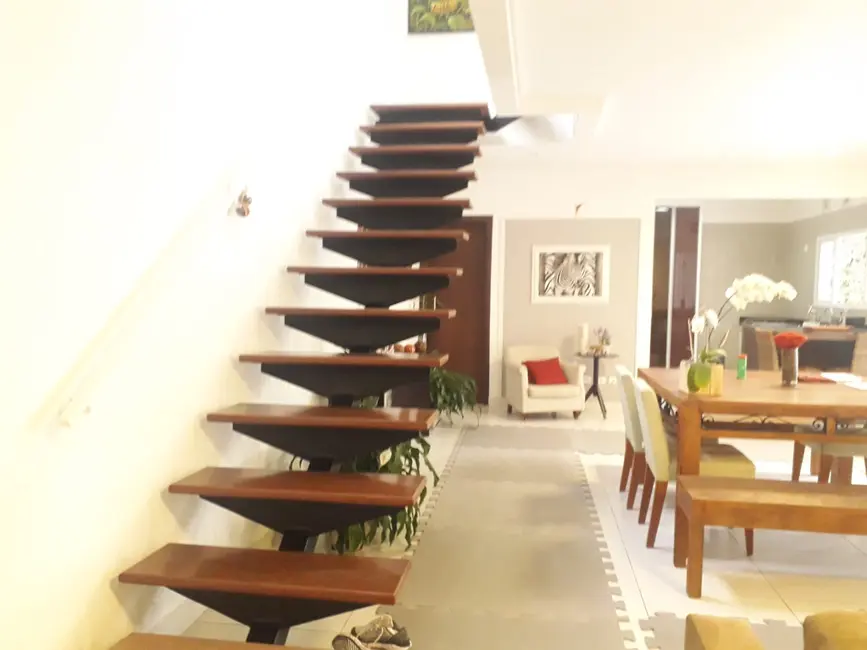 Foto 9 de Casa de Condomínio com 3 quartos à venda, 322m2 em Tremembe - SP