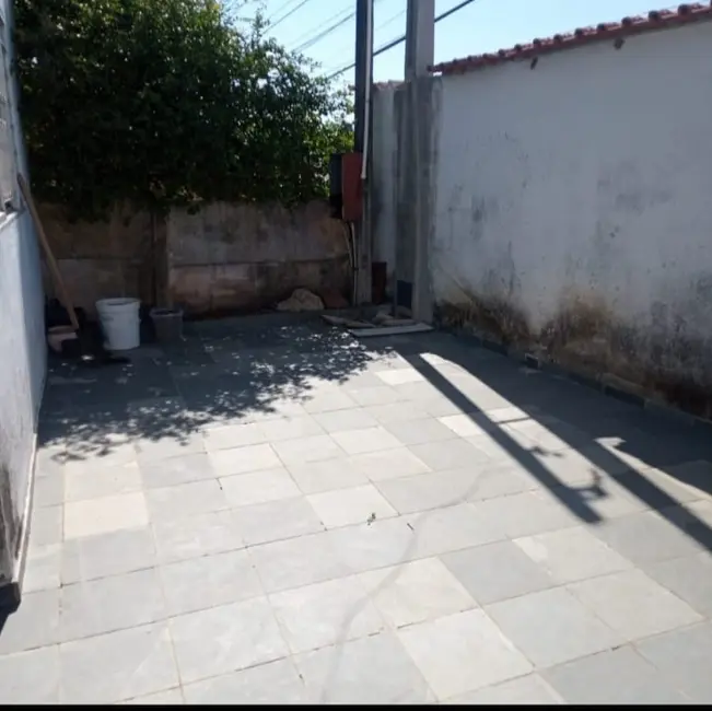 Foto 2 de Sobrado com 4 quartos à venda, 250m2 em Pindamonhangaba - SP