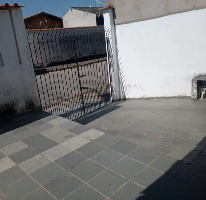 Foto 3 de Sobrado com 4 quartos à venda, 250m2 em Pindamonhangaba - SP