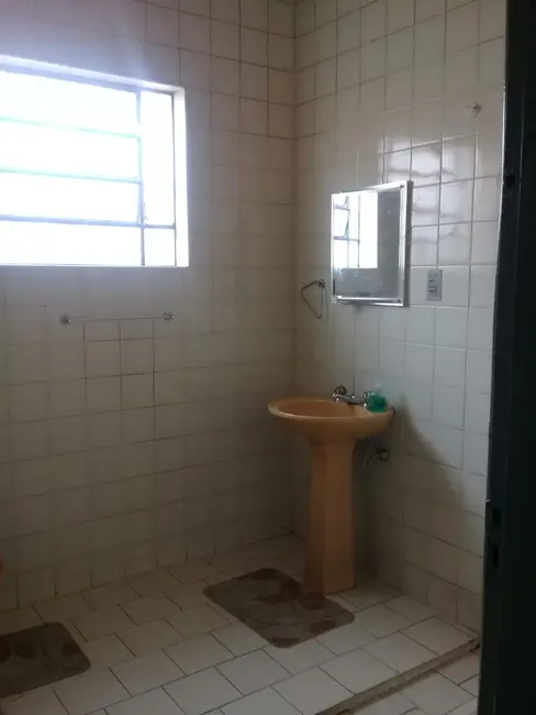Foto 5 de Casa com 3 quartos à venda, 250m2 em Pindamonhangaba - SP