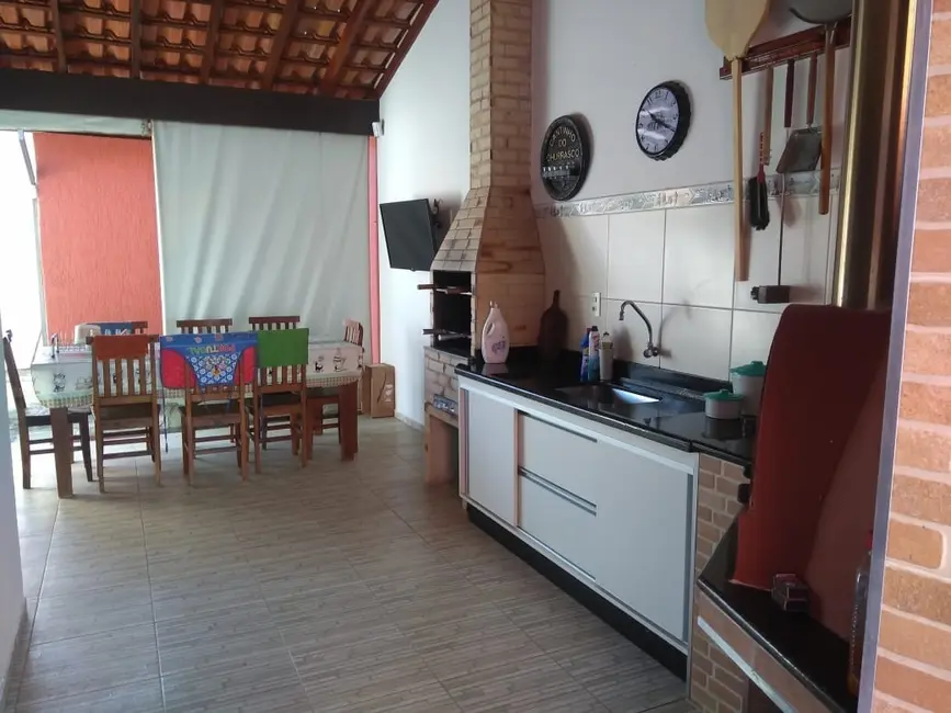 Foto 5 de Casa com 2 quartos à venda, 150m2 em Pindamonhangaba - SP