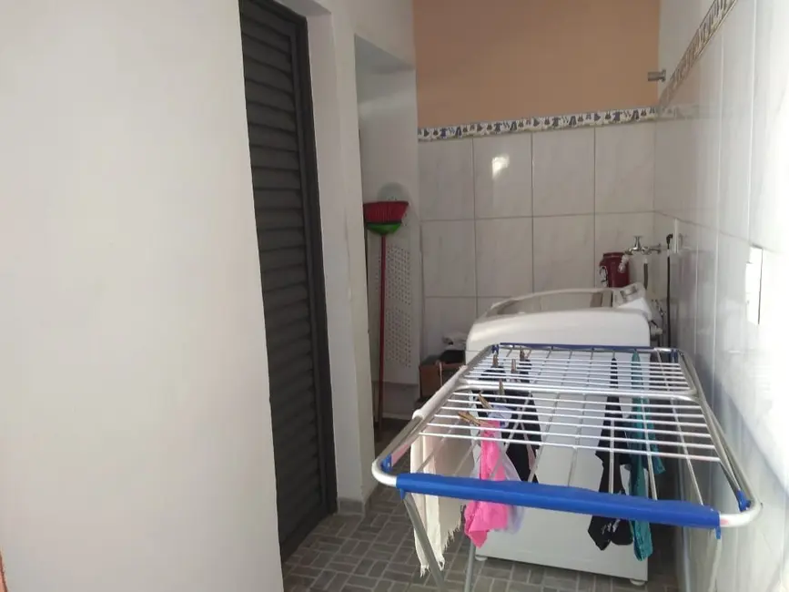 Foto 6 de Casa com 2 quartos à venda, 150m2 em Pindamonhangaba - SP