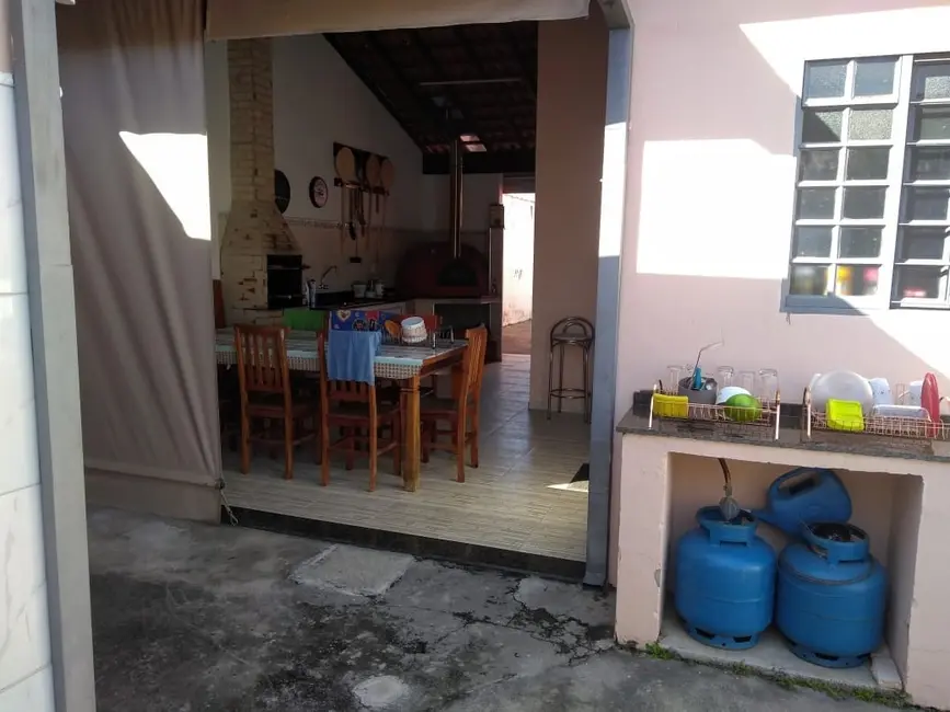 Foto 7 de Casa com 2 quartos à venda, 150m2 em Pindamonhangaba - SP