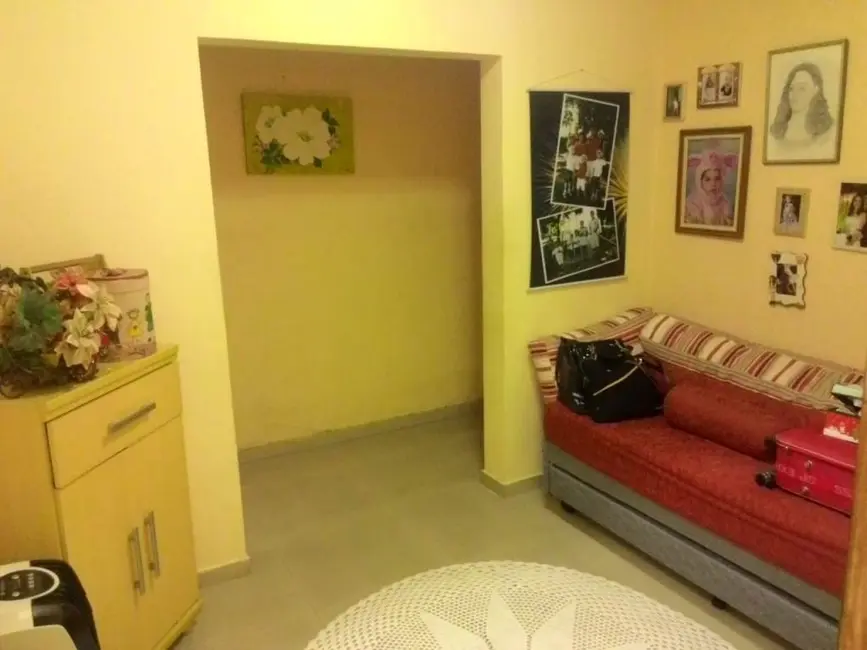 Foto 1 de Sobrado com 5 quartos à venda, 265m2 em Pindamonhangaba - SP