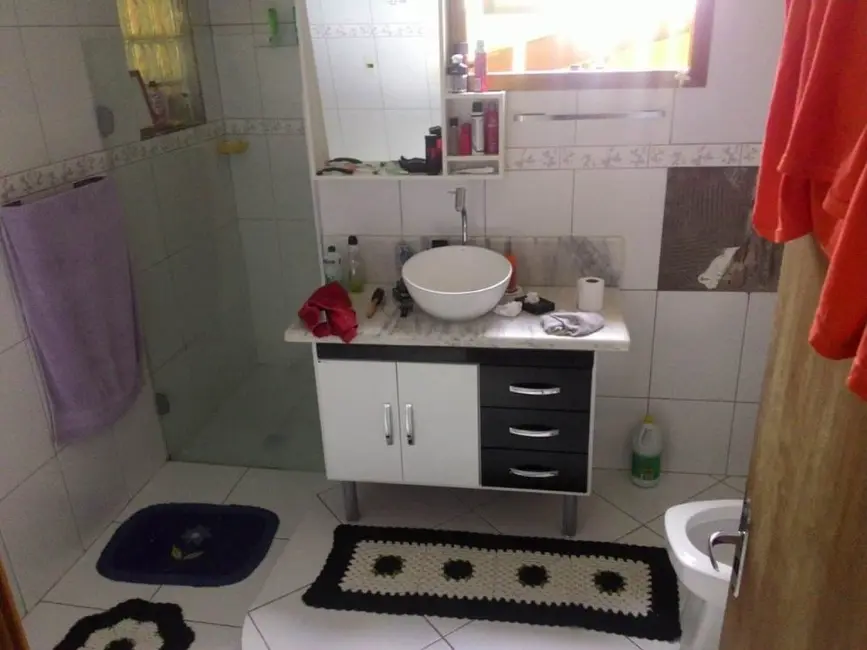 Foto 7 de Sobrado com 5 quartos à venda, 265m2 em Pindamonhangaba - SP