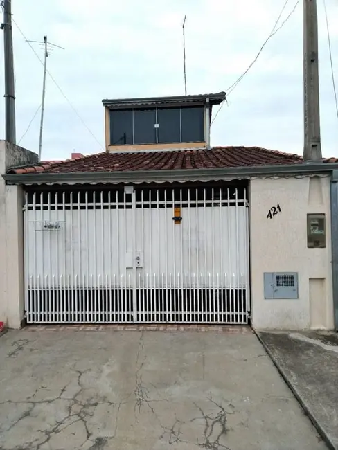Sobrado com 3 quartos à venda, 167m2 em Jardim Eloyna, Pindamonhangaba - SP - imagem 8 Foto 8 de Sobrado com 3 quartos à venda, 167m2 em Jardim Eloyna, Pindamonhangaba - SP