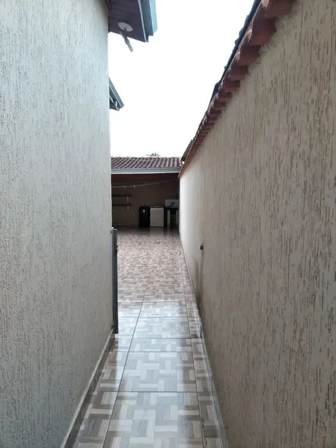 Sobrado com 3 quartos à venda, 167m2 em Jardim Eloyna, Pindamonhangaba - SP - imagem 5 Foto 5 de Sobrado com 3 quartos à venda, 167m2 em Jardim Eloyna, Pindamonhangaba - SP