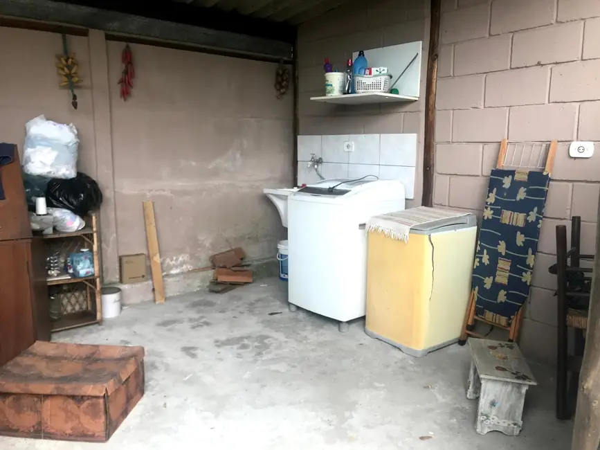 Foto 4 de Casa com 2 quartos à venda, 80m2 em Conjunto Residencial Araretama, Pindamonhangaba - SP