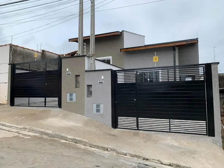 Casa com 2 quartos à venda, 65m2 em Residencial Estoril, Taubate - SP - imagem 1 Foto 1 de Casa com 2 quartos à venda, 65m2 em Residencial Estoril, Taubate - SP