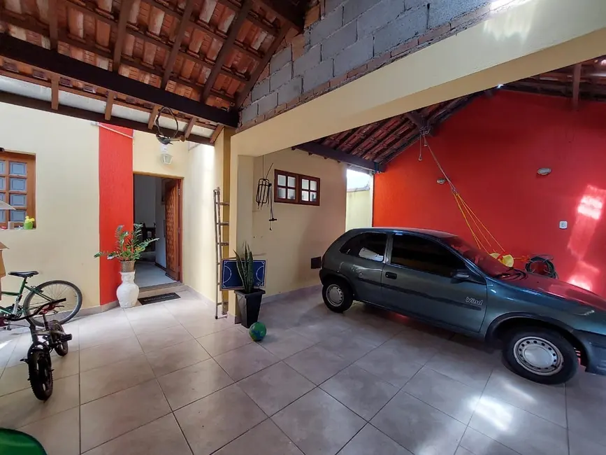 Foto 2 de Casa com 3 quartos à venda, 212m2 em Tremembe - SP