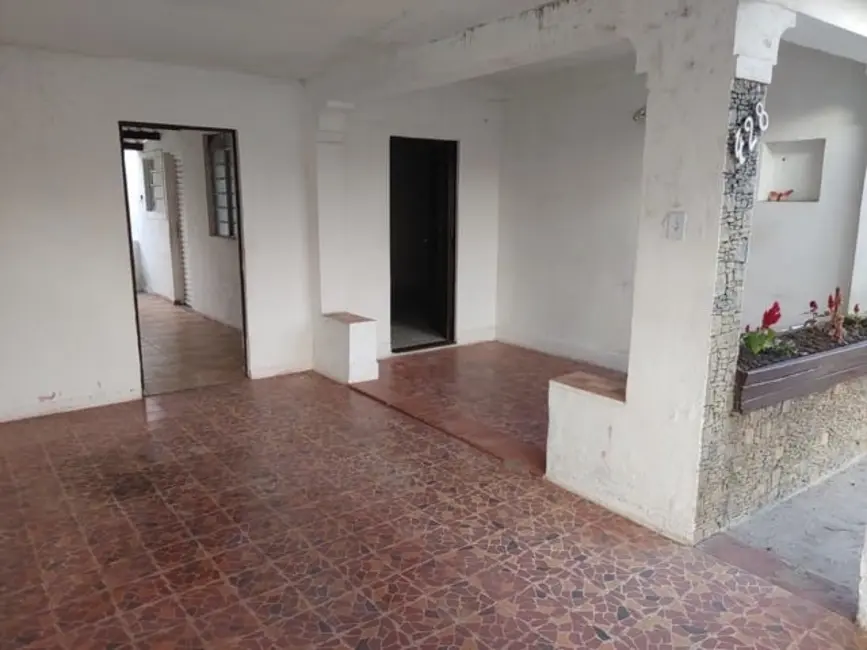 Foto 5 de Casa com 2 quartos à venda, 130m2 em Taubate - SP