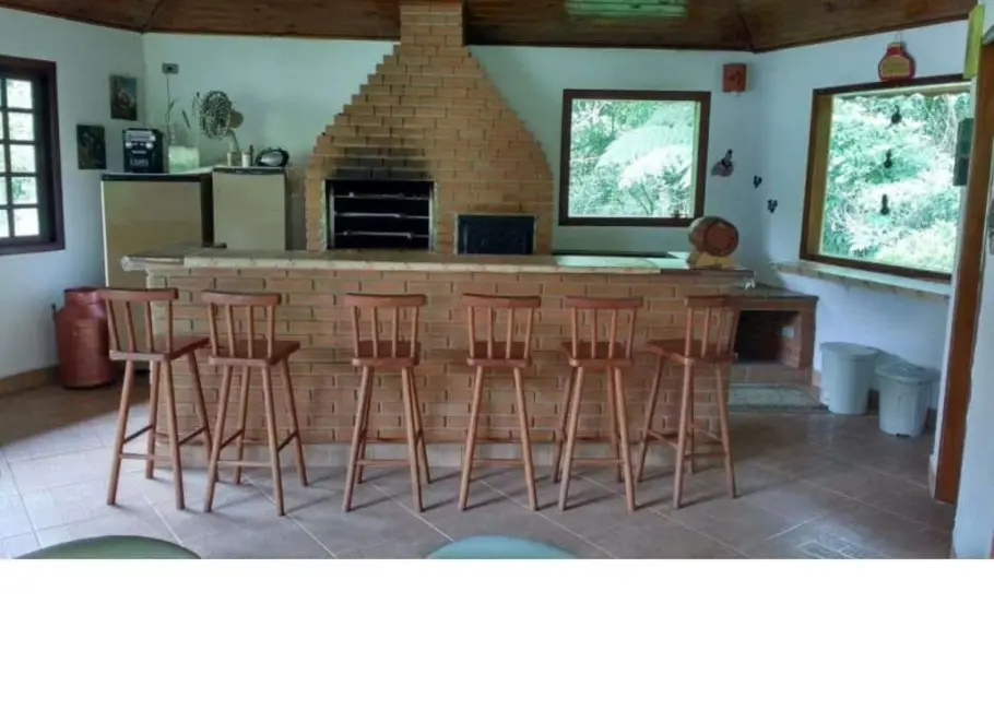 Foto 2 de Sobrado com 3 quartos à venda, 287m2 em Monteiro Lobato - SP