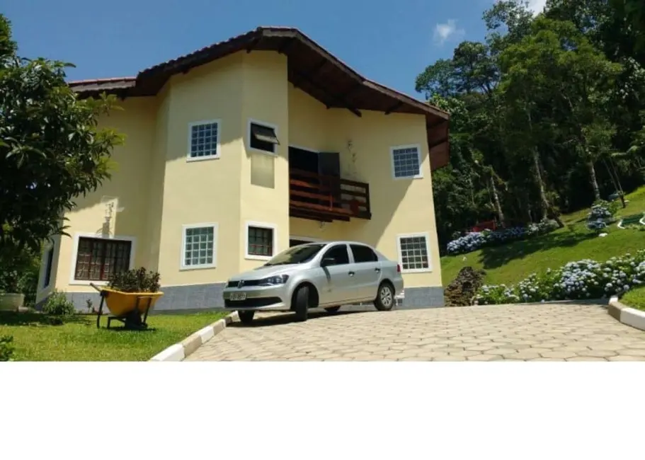 Foto 1 de Sobrado com 3 quartos à venda, 287m2 em Monteiro Lobato - SP
