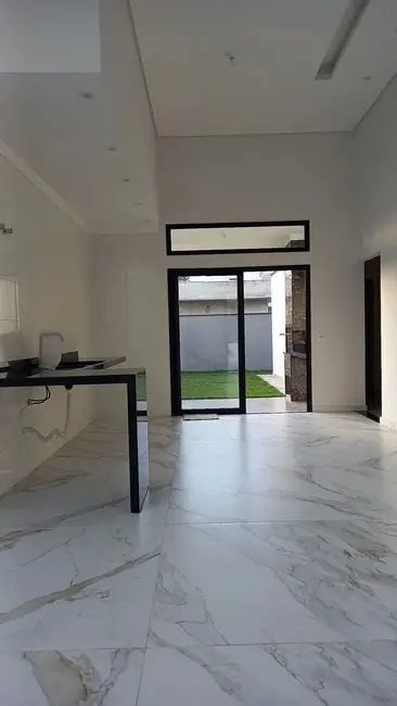 Foto 3 de Casa de Condomínio com 3 quartos à venda, 135m2 em Bairro do Grama, Cacapava - SP