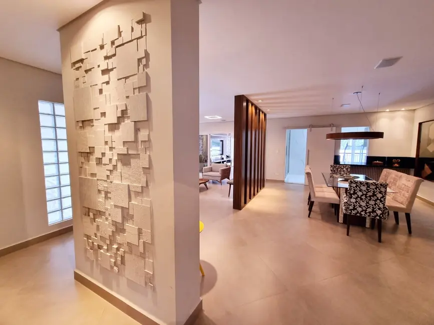 Casa de Condomínio com 4 quartos à venda, 500m2 em Socorro, Pindamonhangaba - SP - imagem 2 Foto 2 de Casa de Condomínio com 4 quartos à venda, 500m2 em Socorro, Pindamonhangaba - SP