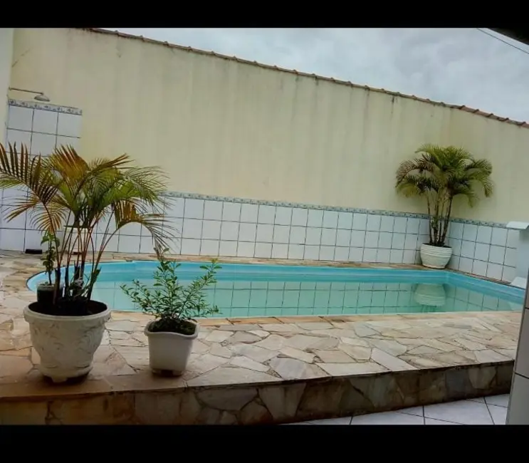 Foto 2 de Casa com 3 quartos à venda, 215m2 em Roseira - SP