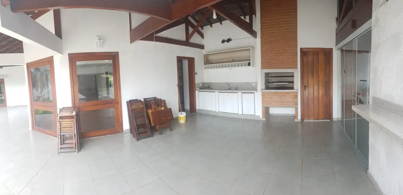 Sobrado com 3 quartos à venda, 402m2 em Socorro, Pindamonhangaba - SP - imagem 8 Foto 8 de Sobrado com 3 quartos à venda, 402m2 em Socorro, Pindamonhangaba - SP
